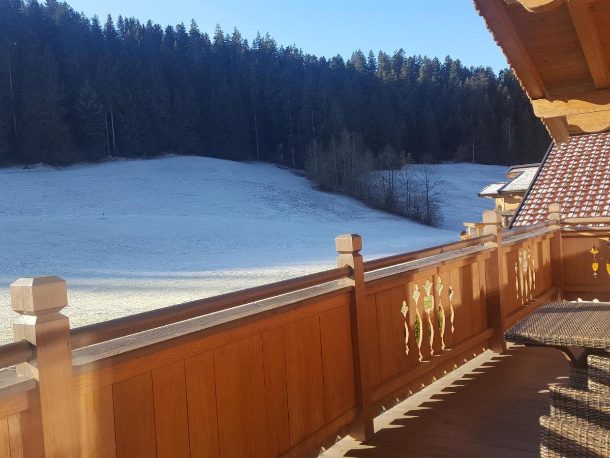 Luxuschalet Happy Home Tyrol เอลล์เมา ภายนอก รูปภาพ